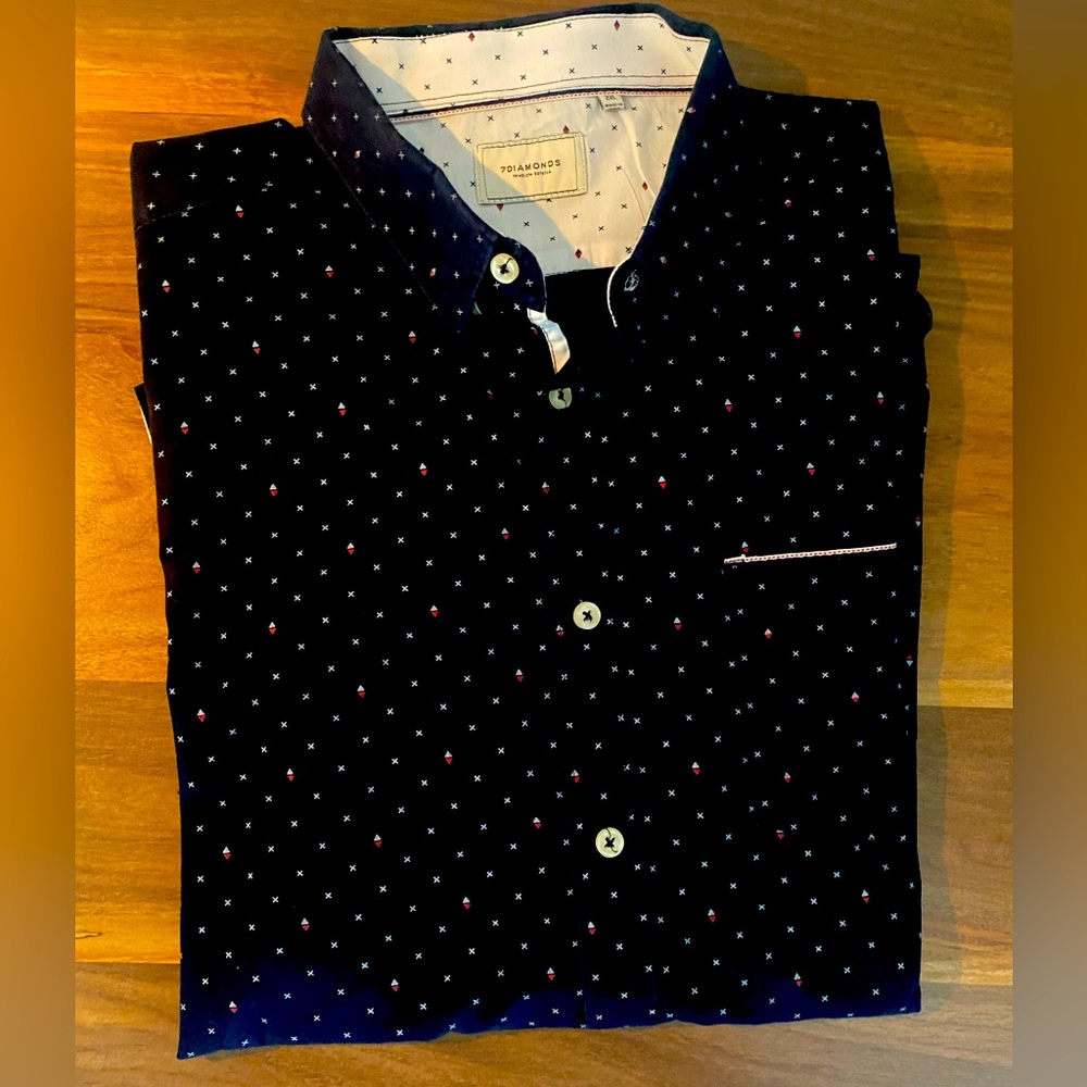 Men’s 7 Diamond short sleeve button down. XXL
